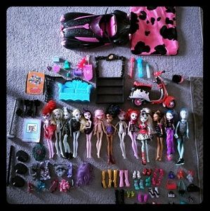 MONSTER HIGH bundle